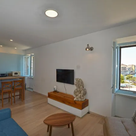 Apartment Sunny With Sea View *