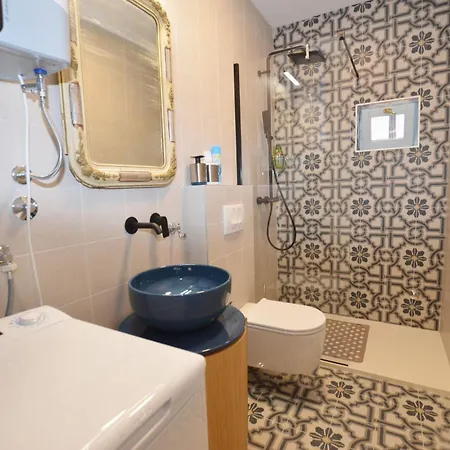 Apartment Sunny With Sea View Rovinj